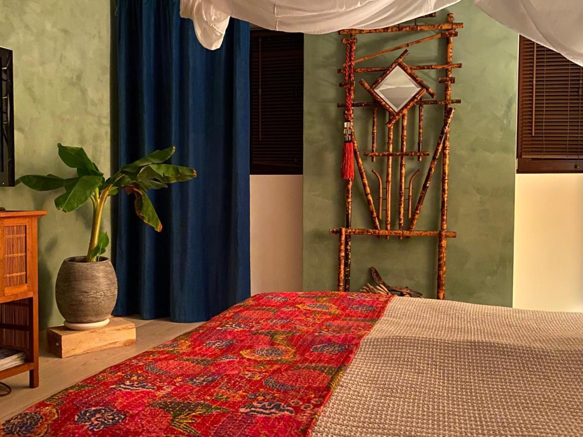 Font Les 3 Coeurs - Chambres Chez Charmants Habitants מראה חיצוני תמונה